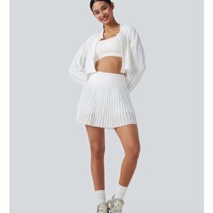 HALARA White Pleated Mini Skirt